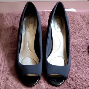 Bandolino Women's Peep Toe Wedge Pump Black Sz 8 M